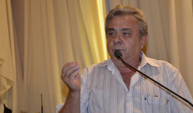 Projeto de Oliveira Tresse combate lançamento de lixo fora dos equipamentos públicos apropriados (22/10/2013 00:00:00)