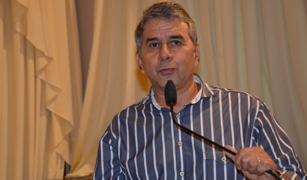Antônio Aguiar denuncia ocupação de estacionamento rotativo por camelôs (05/11/2013 00:00:00)