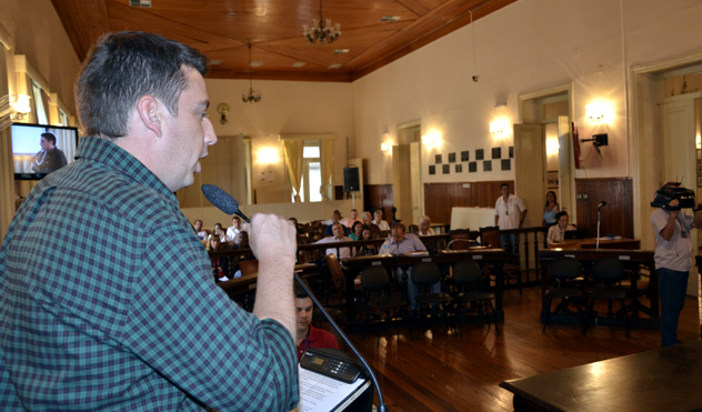 Audiência Pública questiona retirada dos traffic calming (12/12/2013 00:00:00)