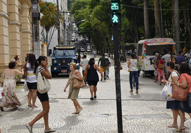 Chico Evangelista quer aplicação de 20% das multas em temporizadores (23/01/2014 00:00:00)