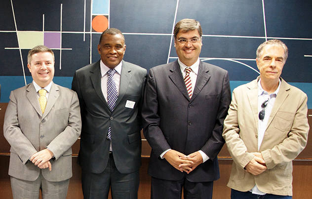 Militão trata de assuntos da cidade com Governador Anastasia (06/02/2014 00:00:00)