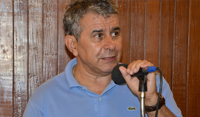Antônio Aguiar defende sanitários adaptados nas festas municipais (12/02/2014 00:00:00)
