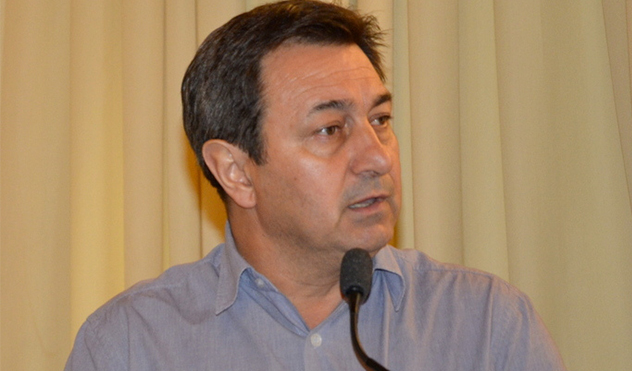 Isauro Calais propõe leis em defesa dos animais (20/02/2014 00:00:00)