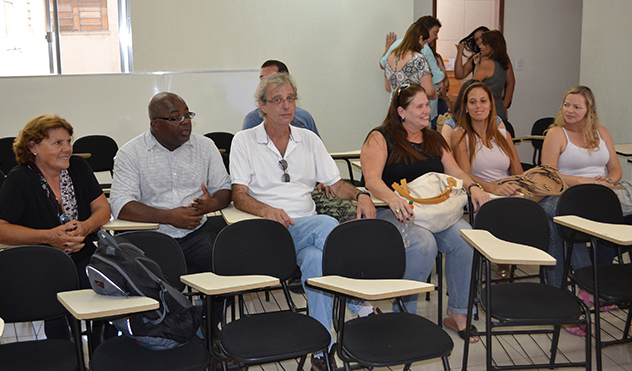 Comissão de Educação visita colégio Herval Cruz Braz (27/02/2014 00:00:00)