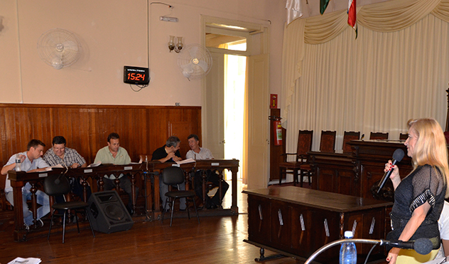 Audiência Pública aborda metas fiscais de 2013 (27/02/2014 00:00:00)