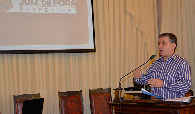 Audiência Pública debate tarifa de táxi (19/03/2014 00:00:00)