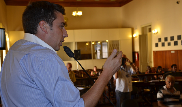 Rodrigo Mattos cobra maior resolutividade na análise de projetos pela SAU (19/03/2014 00:00:00)