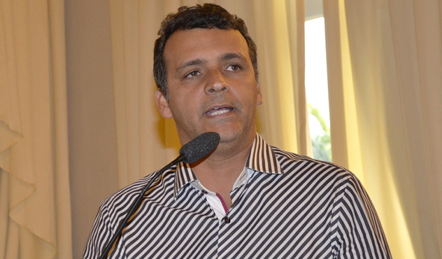 Câmara aprova titularidade da conta de água em nome do consumidor (24/03/2014 00:00:00)