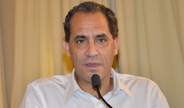 Castelar visita escola e divulga lei para prevenção da violência (25/03/2014 00:00:00)