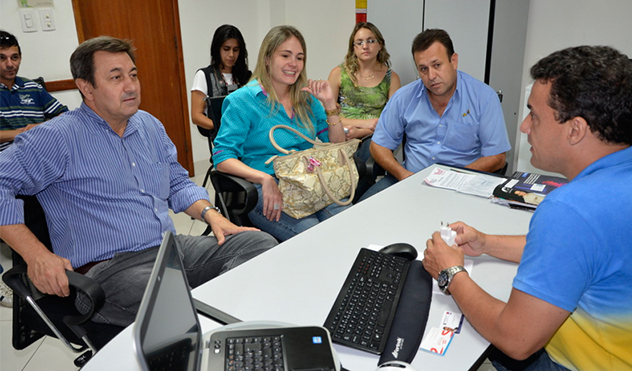 Comissão do Idoso conhece instalações de futura delegacia (31/03/2014 00:00:00)