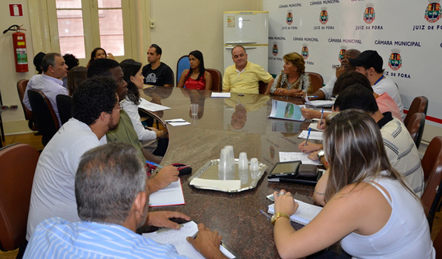 Grupo de trabalho debate Curva do Lacet (08/04/2014 00:00:00)