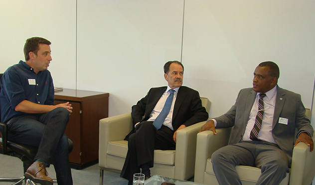 Vereadores buscam apoio a projetos  em reunião com Custódio Mattos (09/05/2014 00:00:00)