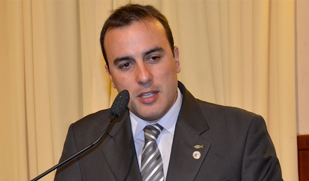 Projeto impede exposição de impressos pornográficos (21/05/2014 00:00:00)