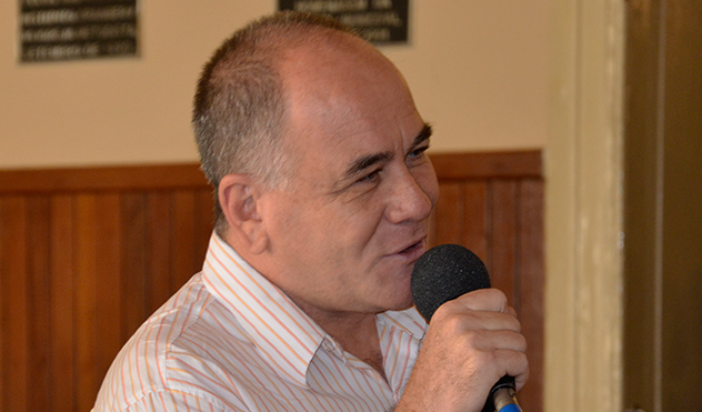 Zé Márcio alerta sobre proibição de cobrança de consumação mínima (09/06/2014 00:00:00)