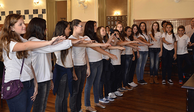 Câmara Mirim 2013 tem duas lei sancionados (24/09/2014 00:00:00)