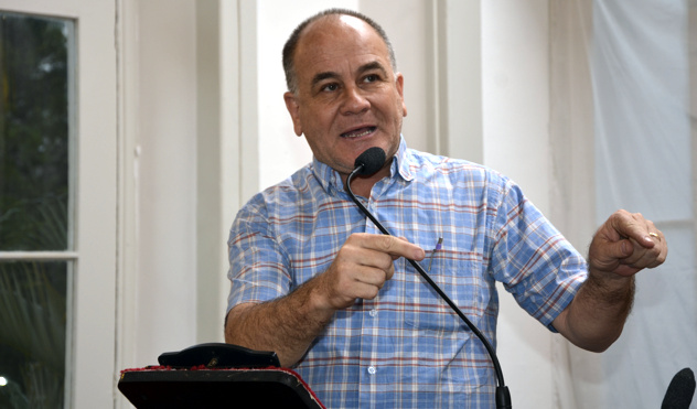 Zé Márcio alerta para economia de água no Dia Nacional do Consumo Consciente e Sustentável (15/10/2014 00:00:00)