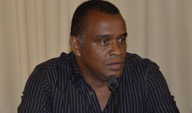 Nilton Militão quer premiar empresas que contribuam para a mobilidade (28/10/2014 00:00:00)