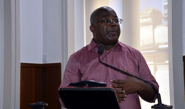 Ações preventivas aos danos provocados pelas chuvas têm apoio da Câmara (20/11/2014 00:00:00)