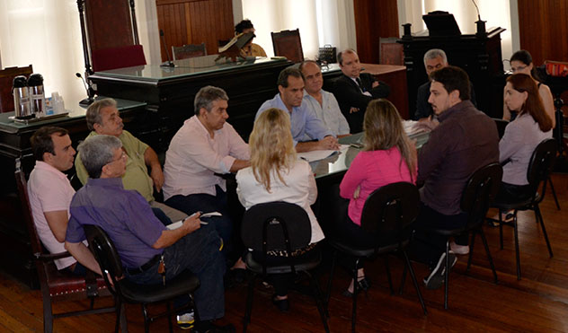 Contrato com Unihealth em discussão (05/12/2014 00:00:00)