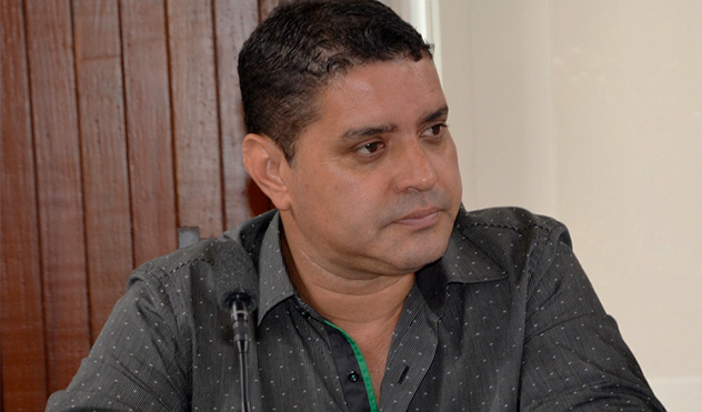 Projeto de Cido Reis prevê transferência de titularidade no Cemitério Municipal (22/01/2015 00:00:00)