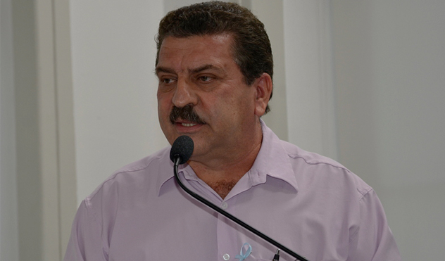 Chico Evangelista incentiva arborização da cidade (22/01/2015 00:00:00)