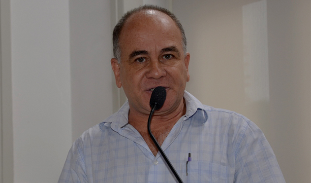 Zé Márcio quer ônibus em locais de difícil acesso (27/01/2015 00:00:00)