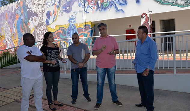 Vereadores visitam Centro de Artes e Esportes Unificados na Zona Norte (12/02/2015 00:00:00)