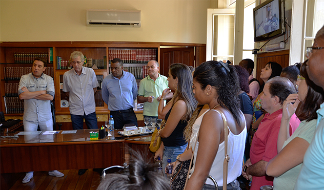 Câmara nomeia comissão para acompanhar impasse entre Terceiriza e Prefeitura (13/02/2015 00:00:00)