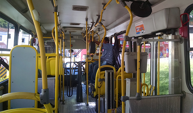 Requerimento solicita ar condicionado no transporte coletivo (26/02/2015 00:00:00)