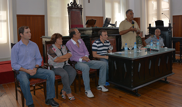 Comissão de Proteção e Defesa dos Animais tem sua primeira reunião (27/02/2015 00:00:00)