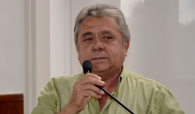 PL  defende  instalação de placas que proíbem venda de  tinta spray para menores de 18 anos (02/03/2015 00:00:00)