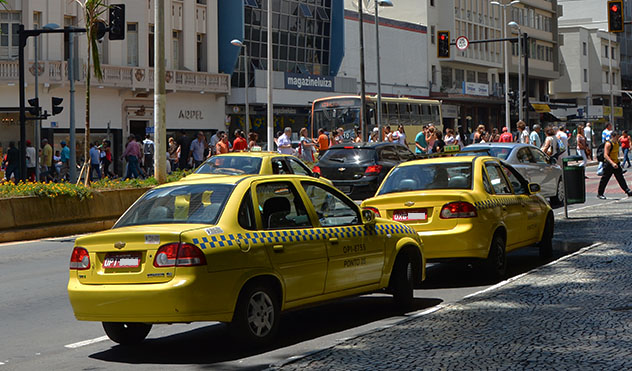 Tarifa de Táxi e Direitos da Mulher - Câmara agenda  mais duas audiências públicas para março (17/03/2015 00:00:00)