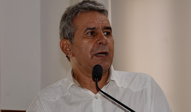 Água e esgoto podem ser levados para áreas com inviabilidade técnica (23/04/2015 00:00:00)