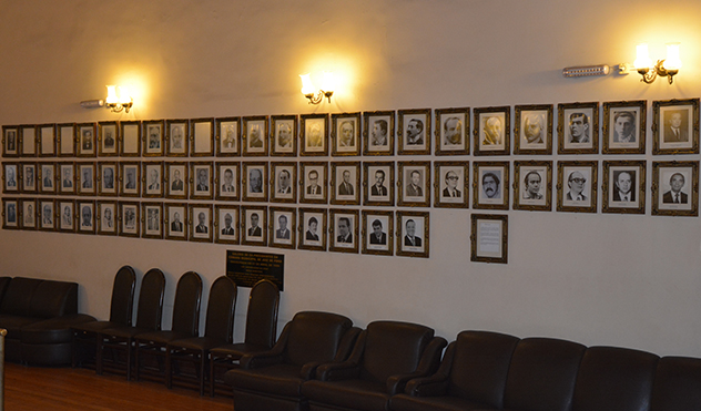 Galeria de Ex-presidentes recebe foto de Julio Gasparette (20/05/2015 00:00:00)