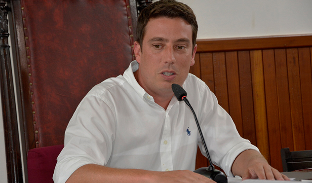 Câmara solicita à Prefeitura informações sobre  dificuldades na obtenção do Cartão SUS (08/06/2015 00:00:00)