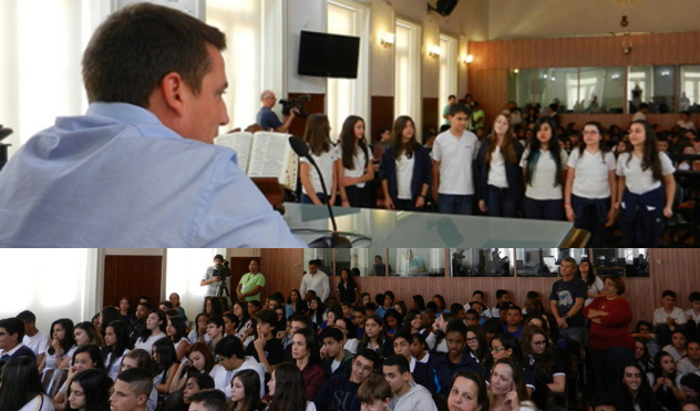 Vereadores mirins tomam posse na Câmara (11/06/2015 00:00:00)