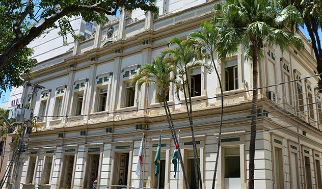 Comissão de ética se reúne com delegada Dolores Tambasco (15/06/2015 00:00:00)