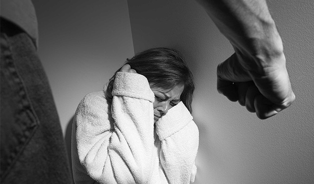 Projeto que incentiva denúncia de violência contra a mulher  começa a ser apreciado em plenário (19/06/2015 00:00:00)