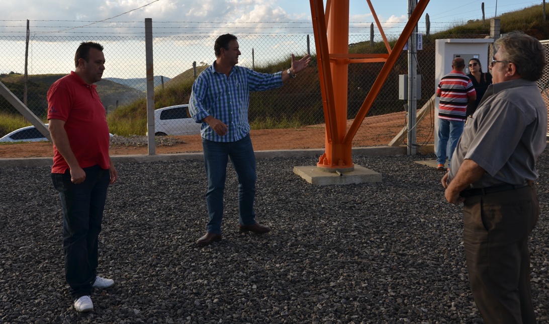 Comissão visita instalação de antenas em Sarandira e Rosário de Minas (23/06/2015 00:00:00)