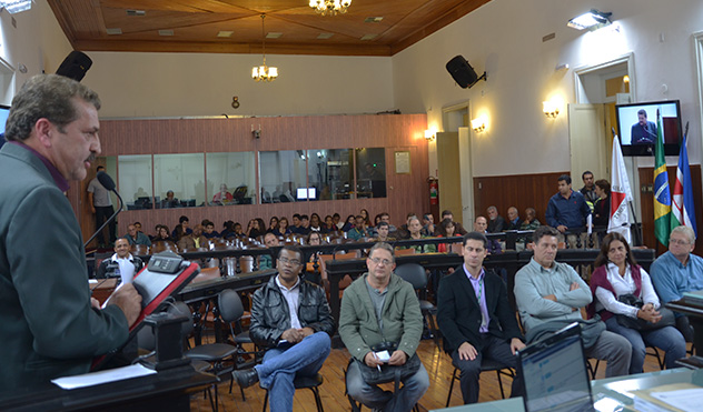 Intervenções para regularização do número de residências e casas comerciais foram iniciadas (25/06/2015 00:00:00)