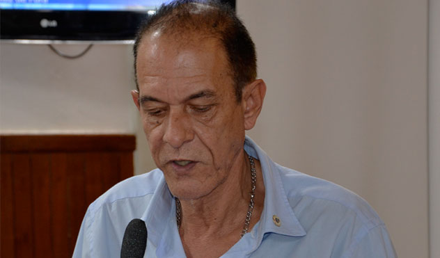 Projeto de Léo de Oliveira propõe meia entrada para professores da rede municipal (21/07/2015 00:00:00)