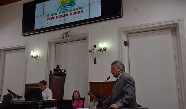 Entidade faz campanha pela preservação do Rio Paraibuna (21/08/2015 00:00:00)