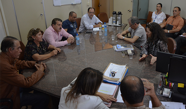 Vereadores se reúnem com técnicos da Seplag  para discutir emendas à LDO (24/08/2015 00:00:00)