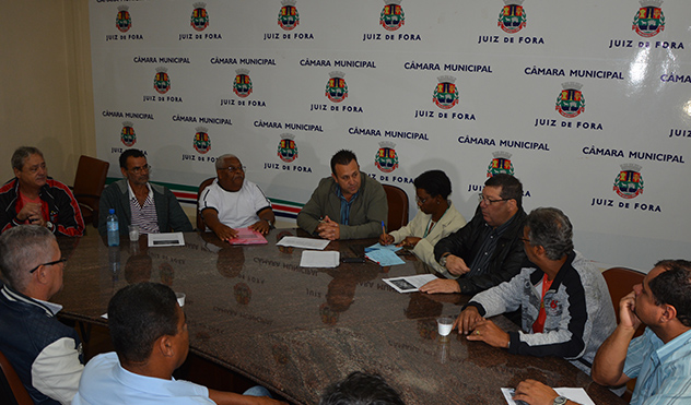 Comissão orienta comunidades para encontros com MP sobre eletrificação (11/09/2015 00:00:00)