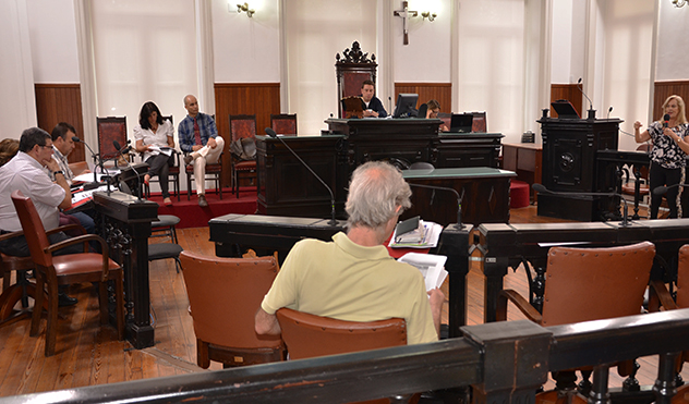 Fazenda apresenta na Câmara execução orçamentária até o segundo quadrimestre de 2015 (29/09/2015 00:00:00)