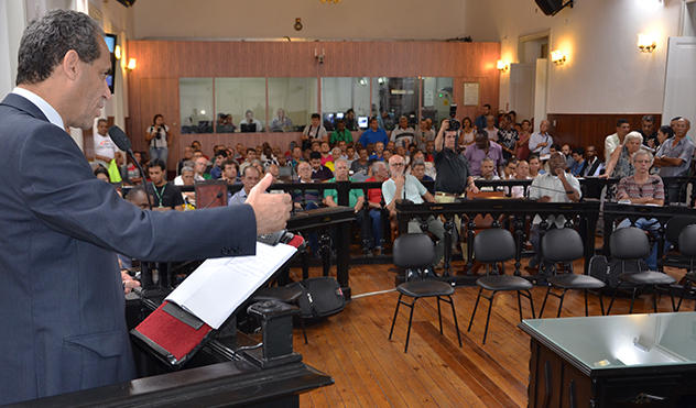 Comissão que apura Empav entrega relatório nesta quinta (30/09/2015 00:00:00)