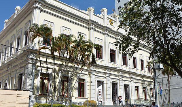 Aprovada Mensagem que viabiliza nova sede para o Fórum e a Câmara Municipal (23/10/2015 00:00:00)