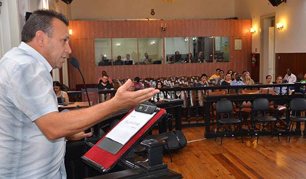 Construção de três escolas de ensino médio reivindicada para JF (20/11/2015 00:00:00)