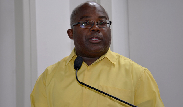 Jucelio apresenta PL que institui Semana de  Enfrentamento às Violências contra as Mulheres (02/12/2015 00:00:00)