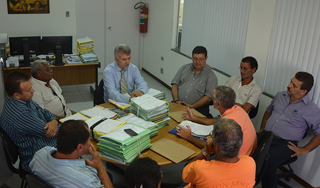 Comissão de Eletrificação busca solução para falta de energia em Dias Tavares e Humaitá (03/12/2015 00:00:00)